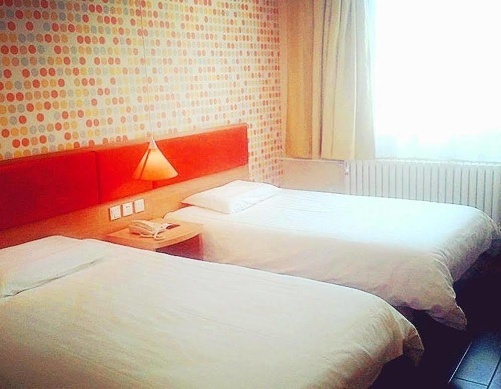 Home Inn Hungcsialou Kültér fotó